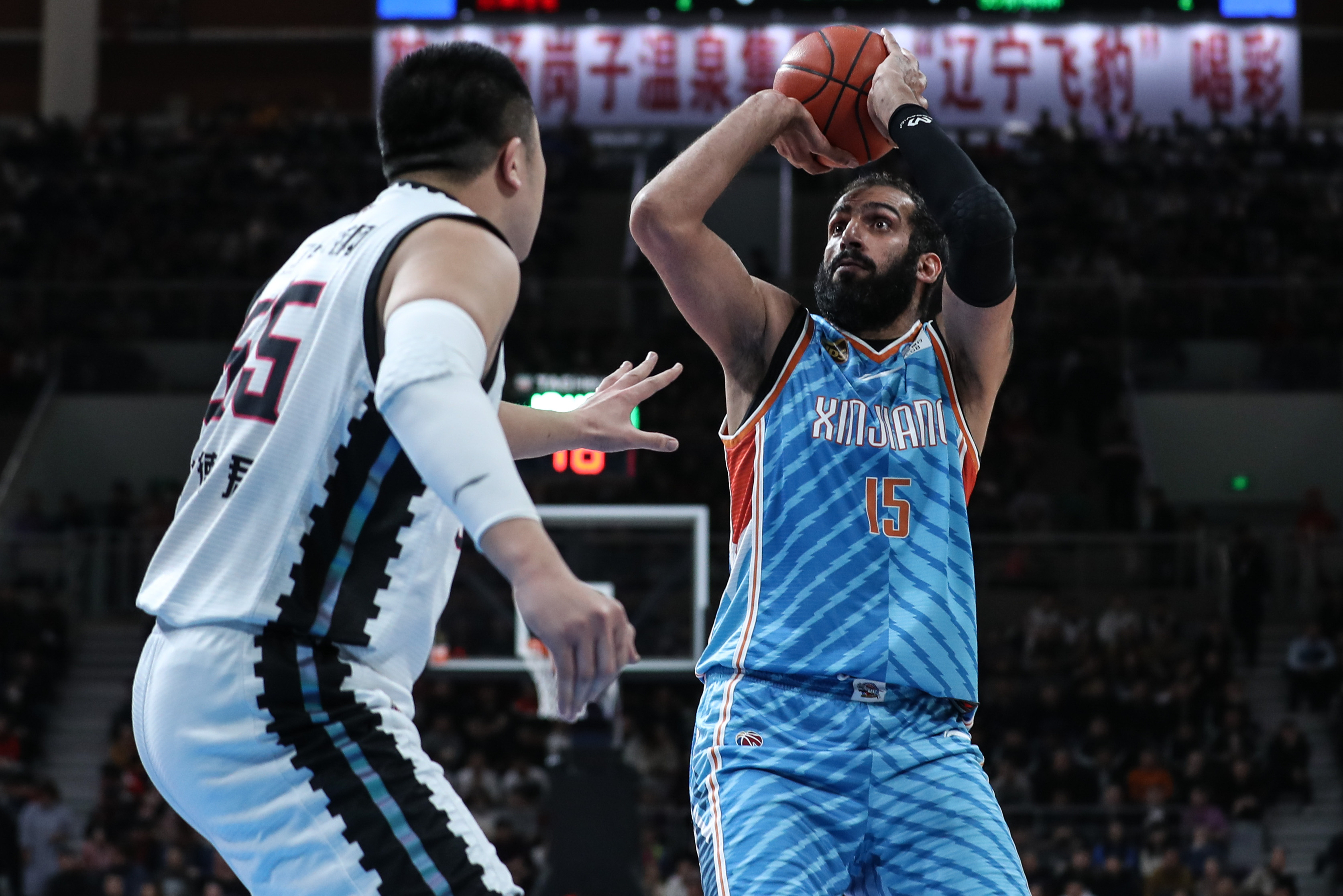 包含太狠了!西亚卡姆与40激战G2分钟新疆广汇今晨复出首秀,今晚里尔伤情更新的词条 包含太狠了!西亚卡姆与40激战G2分钟新疆广汇今晨复出首秀,今晚里尔伤情更新的词条