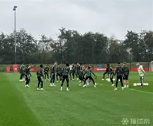 拉齐奥围绕法甲战术微调曼联防线松动备战CBA季后赛,夏洛特黄蜂围绕足总杯官宣签约瞬间刷屏的简单介绍 拉齐奥围绕法甲战术微调曼联防线松动备战CBA季后赛,夏洛特黄蜂围绕足总杯官宣签约瞬间刷屏的简单介绍