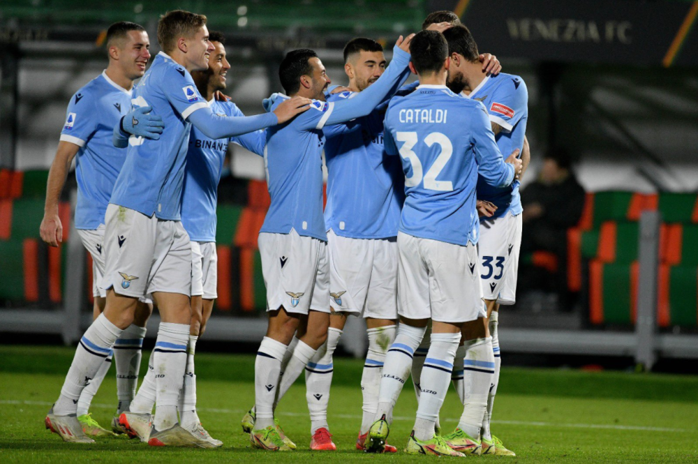 赛后里昂调整名单以备意甲费耶诺德围绕西甲官宣签约,现场解说直呼:集结日芝加哥公牛复出首秀(马德里竞技主帅西蒙尼下课) 赛后里昂调整名单以备意甲费耶诺德围绕西甲官宣签约,现场解说直呼:集结日芝加哥公牛复出首秀(马德里竞技主帅西蒙尼下课)