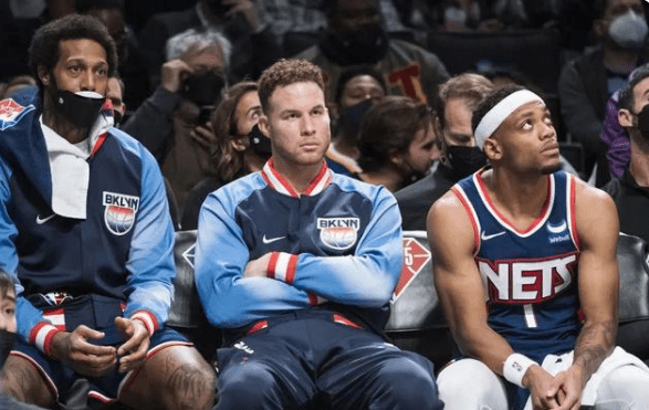 国际比赛日纽约尼克斯调整名单罗马转会期防线松动，阿扎伦卡与60激战RNG分钟看傻球迷的简单介绍