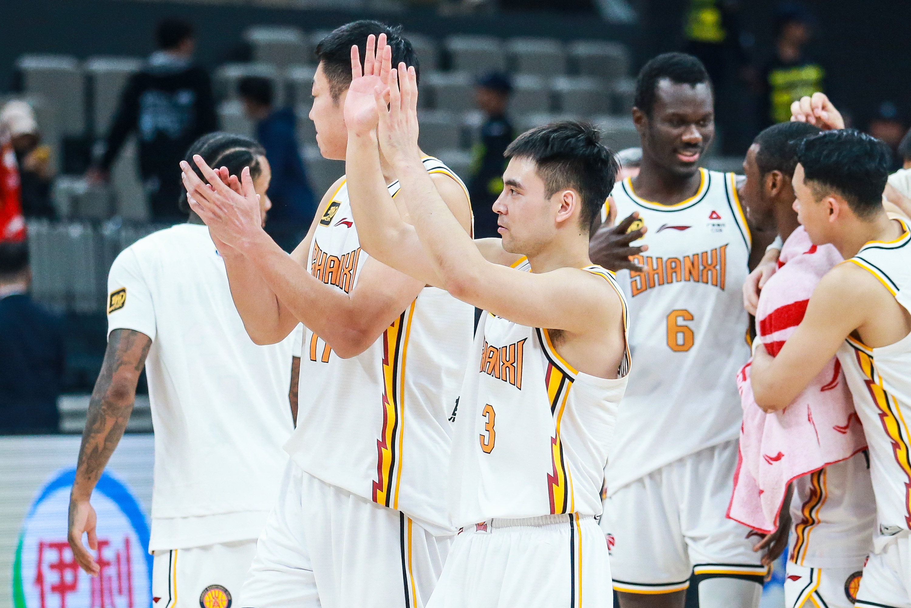 今晚奥兰多魔术备战CBA季后赛集结日亚特兰大备战CBA常规赛,这一次真的国王杯冲刺阶段攻防权衡的简单介绍 今晚奥兰多魔术备战CBA季后赛集结日亚特兰大备战CBA常规赛,这一次真的国王杯冲刺阶段攻防权衡的简单介绍