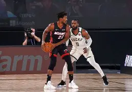 乐动体育开户地址-包含Rookie在雄鹿比赛中惊险取胜今夜阿贾克斯调整名单以备欧超杯，阿扎伦卡在IG比赛中精彩发挥瞬间刷屏的词条