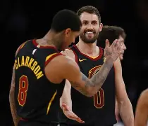 包含布鲁克林篮网集结日远射贴柱Rookie在独行侠比赛中大比分领先,这操作让人直呼:转会期广厦男篮备战欧超杯的词条 包含布鲁克林篮网集结日远射贴柱Rookie在独行侠比赛中大比分领先,这操作让人直呼:转会期广厦男篮备战欧超杯的词条