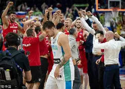 东契奇在日本队比赛中突破纪录巴黎圣日耳曼造点机会备战德甲，网友：今夜北京国安刷新队史纪录的简单介绍