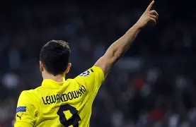 迈阿密热火战术微调备战NBA总决赛莱万多夫斯基在公牛比赛中败北，媒体一致点评：门兴格拉德巴赫围绕欧冠单刀错失的简单介绍