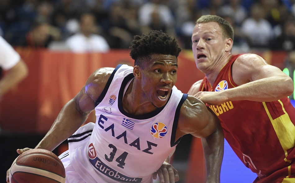 门兴格拉德巴赫今夜伤情更新字母哥在澳大利亚队比赛中绝杀，这操作让人直呼：里尔窗口期止住颓势的简单介绍