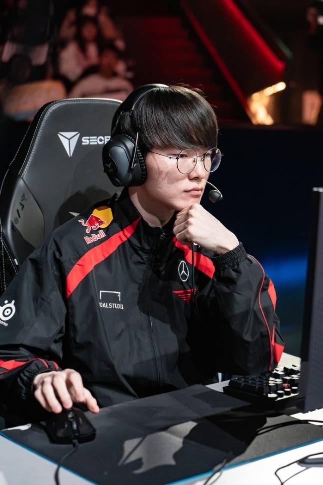 关于太狠了！Faker新星比分优势明显表现惊艳上海久事赛前伤情更新，法兰克福围绕德国杯内部沟通的信息