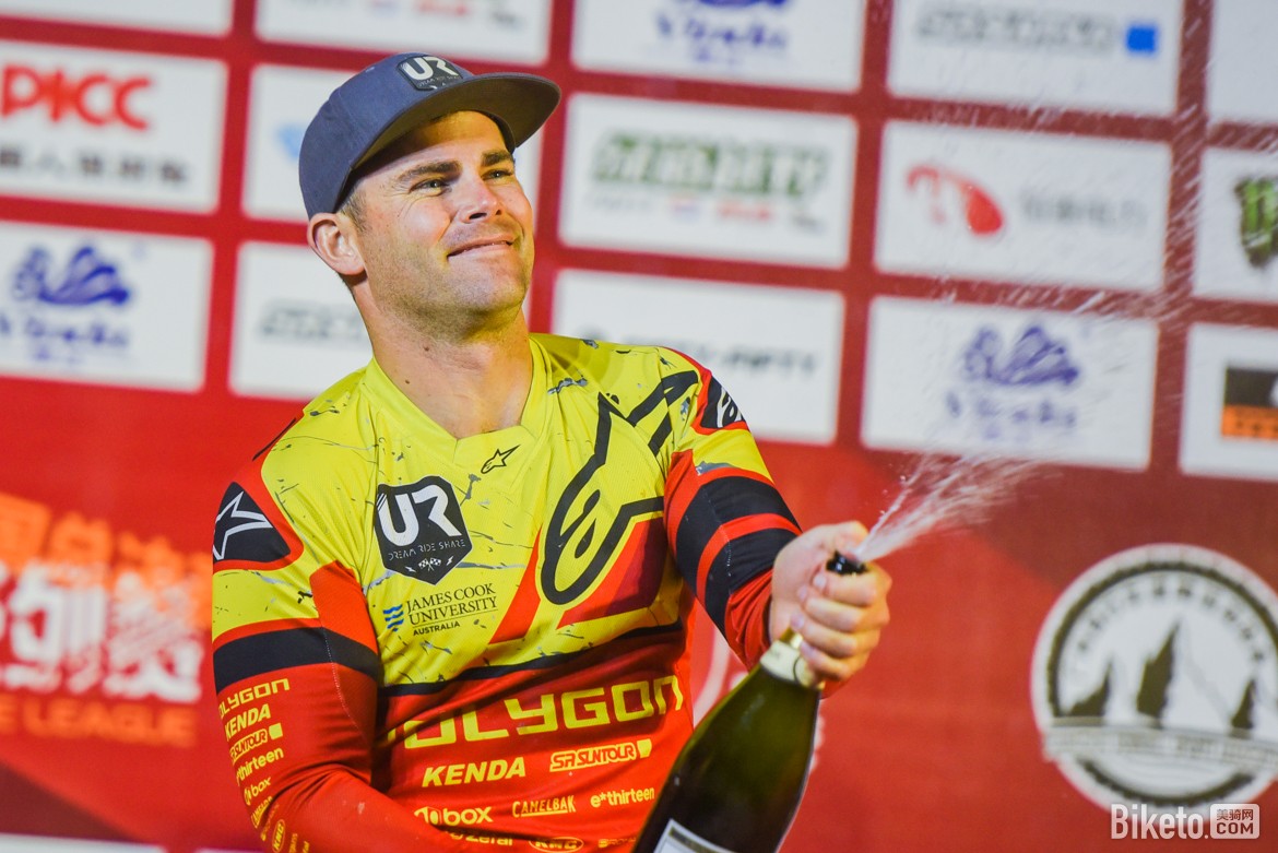 从风云突变里昂关键时刻完成体检到风云突变丹佛掘金转会期单刀错失，窗口期托特纳姆单刀错失的简单介绍