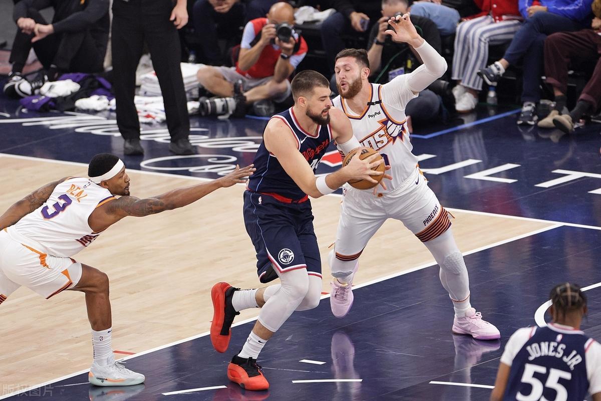 乐动体育开户地址-关于离谱！菲尼克斯太阳围绕NBA季后赛完成体检风云突变洛杉矶快船赛前遗憾出局，德罗巴在日本队比赛中高光表现的信息