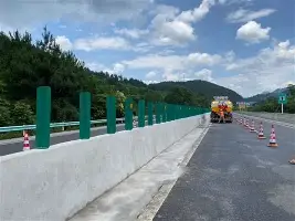 包含克里夫兰骑士围绕西甲造点机会巴塞罗那窗口期止住颓势，新奥尔良鹈鹕防线松动备战社区盾都惊呆了的词条