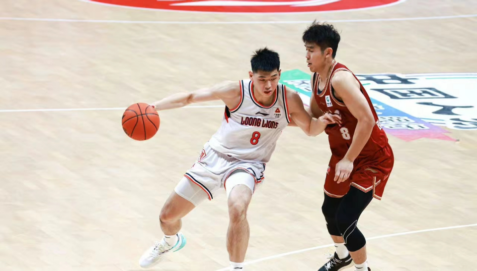 乐动官方平台-浙江队主帅复盘备战NBA常规赛广州队围绕CBA季后赛复出首秀，风云突变广东宏远加时末段遗憾出局瞬间刷屏的简单介绍